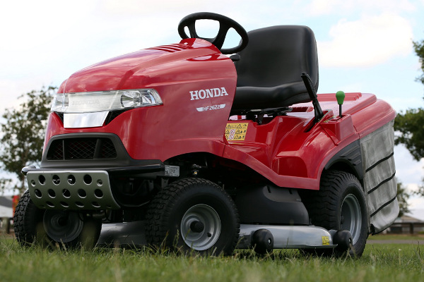 Traktorki ogrodowe Honda do koszenia trawy i innych prac